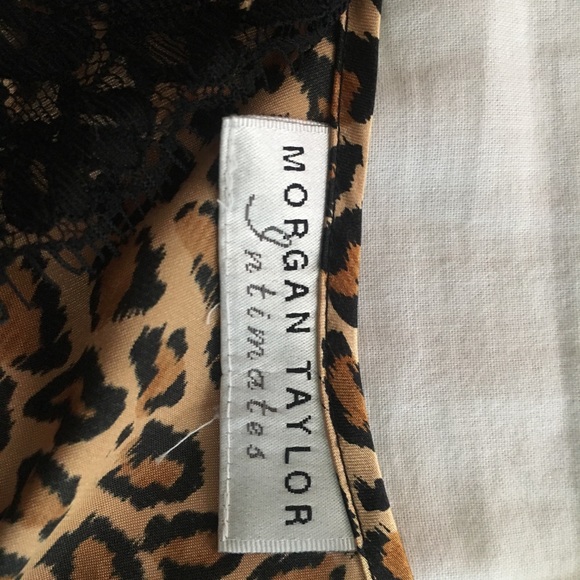 woman’s lingerie - Picture 3 of 3